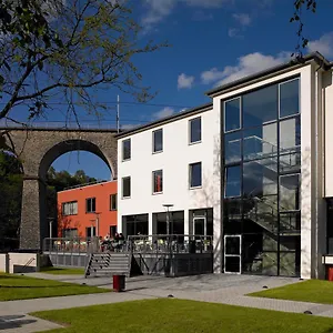 Youth Hostal